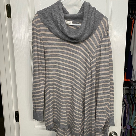 Maternity Sweater - Picture 1 of 3